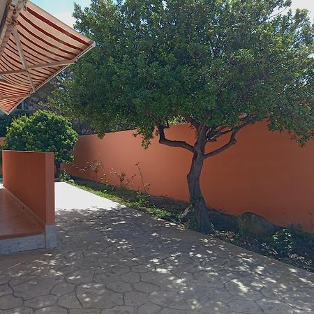 Casa Vacanze Santa Caterina Di Pittinuri  Ngoại thất bức ảnh