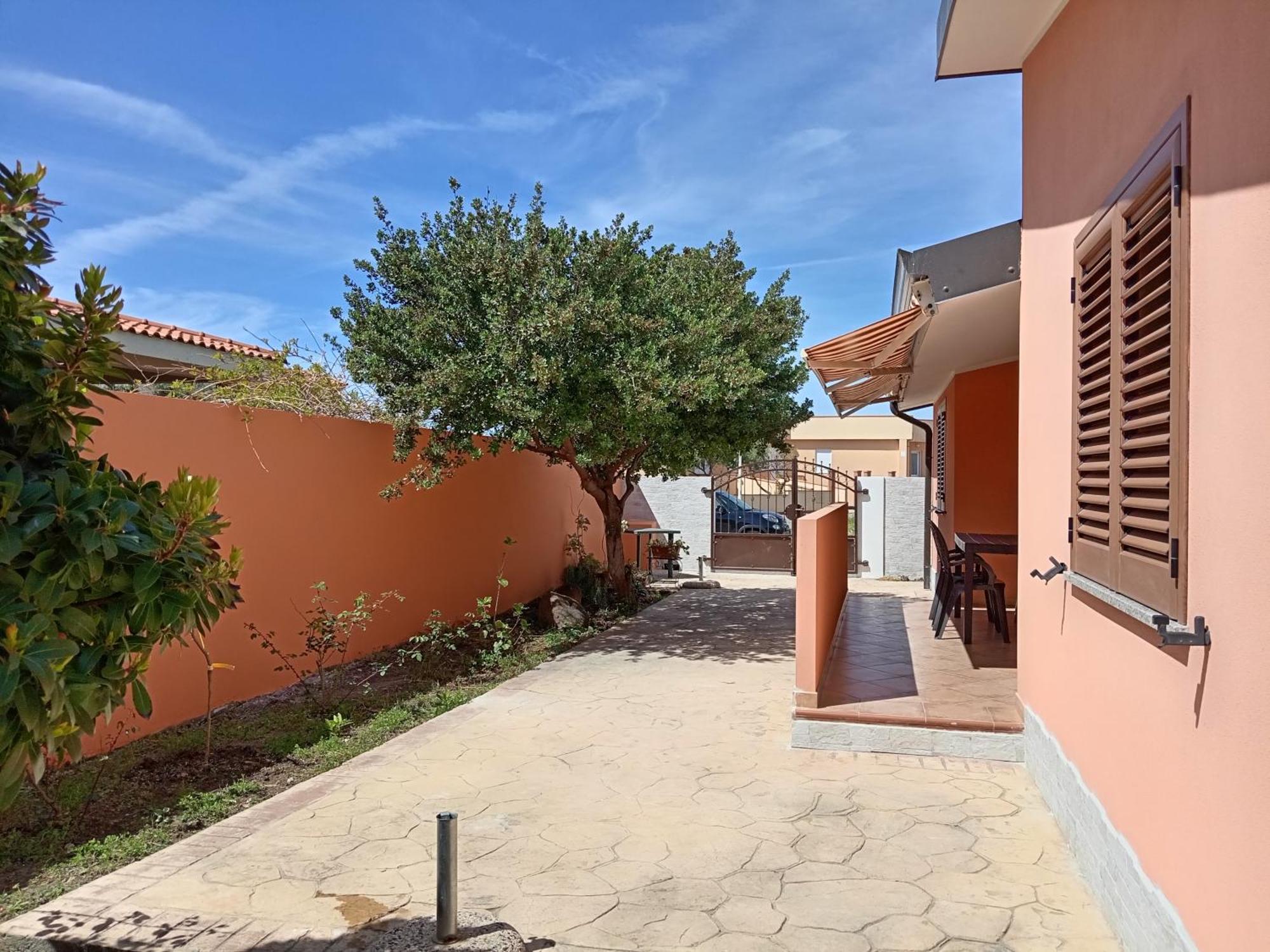 Casa Vacanze Santa Caterina Di Pittinuri  Ngoại thất bức ảnh