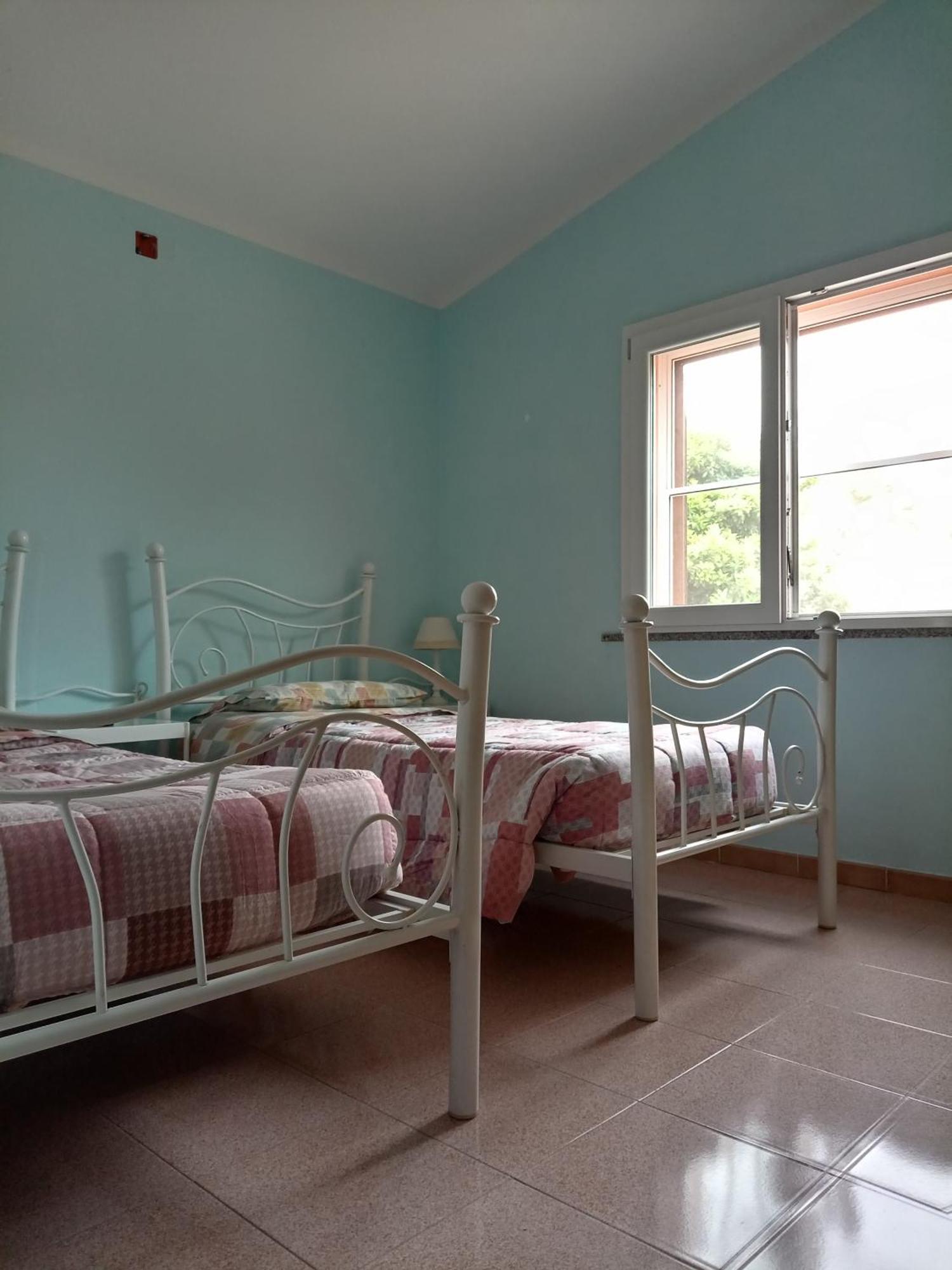 Casa Vacanze Santa Caterina Di Pittinuri  Ngoại thất bức ảnh